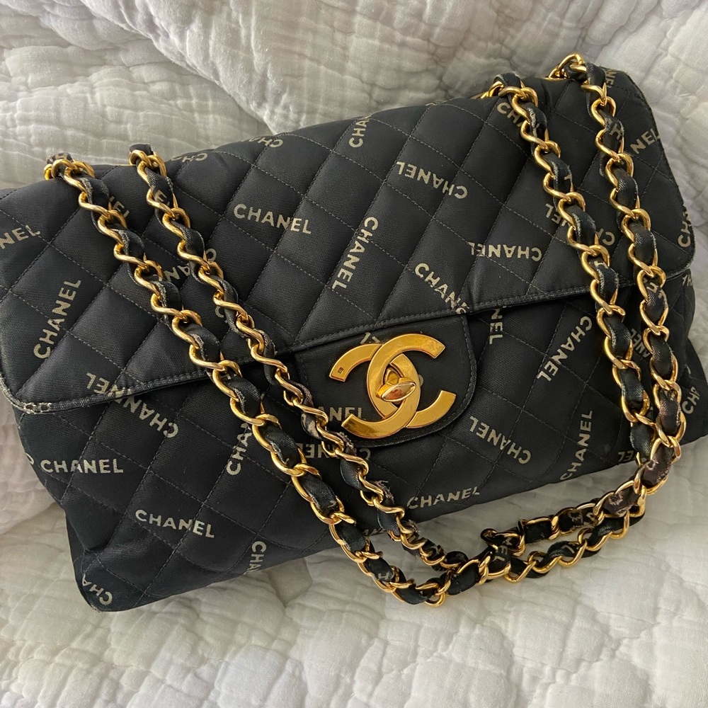 Chanel Vintage Rare 1990s Quilted Logo Letters Maxi Jumbo Classic Flap - Picture 1 of 17